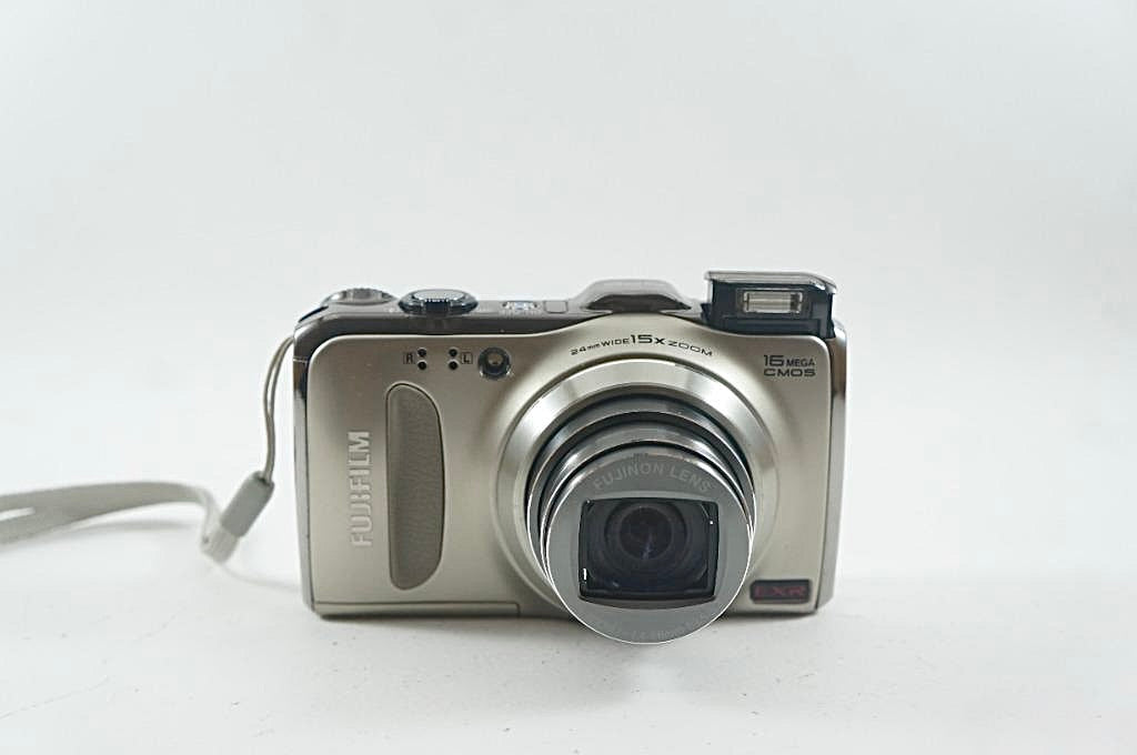 Fujifilm FinePix F550EXR – Compact Powerhouse